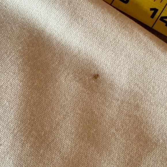 Venus White “Love” Cold-Shoulder Top with Metallic Heart (Size Large) - Picture 7 of 8